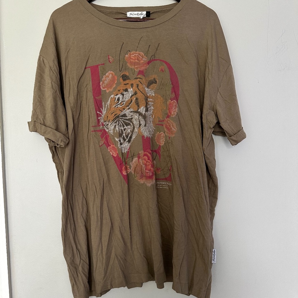 NWT The Laundry Room Love Floral Tiger Tee T Shirt Oversized M